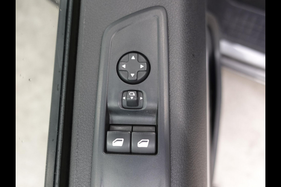 Opel Vivaro 145pk L3H1 Edition Automaat Airco Dubbele cabine Trekhaak Navigatie