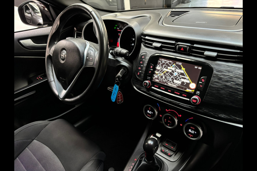 Alfa Romeo Giulietta 1.4 Turbo MultiAir Business Super / Navigatie