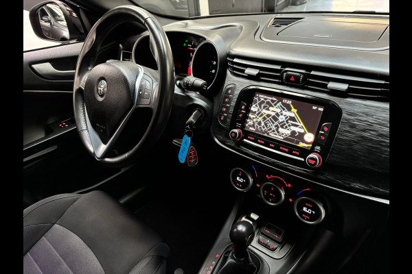 Alfa Romeo Giulietta 1.4 Turbo MultiAir Business Super / Navigatie