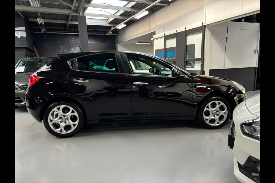 Alfa Romeo Giulietta 1.4 Turbo MultiAir Business Super / Navigatie