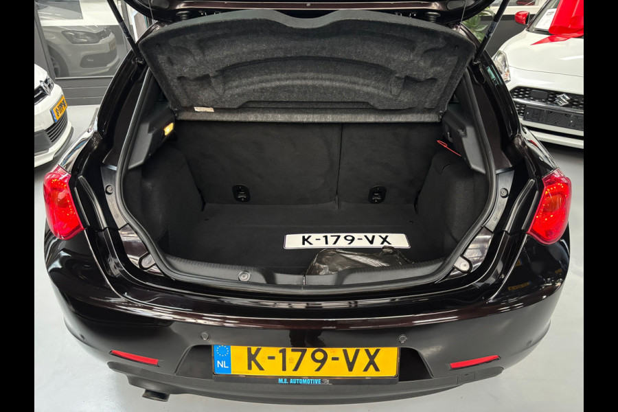 Alfa Romeo Giulietta 1.4 Turbo MultiAir Business Super / Navigatie