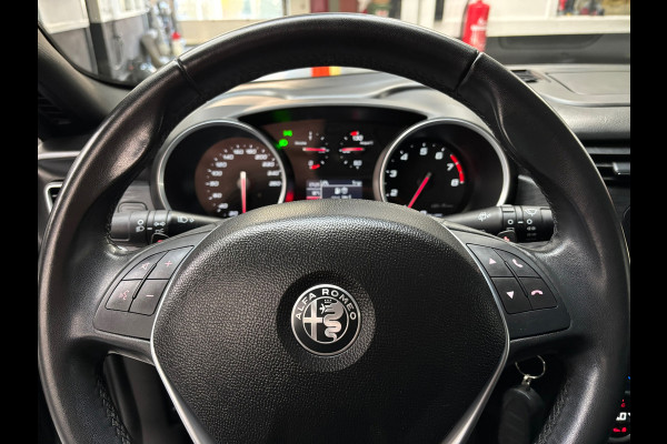 Alfa Romeo Giulietta 1.4 Turbo MultiAir Business Super / Navigatie