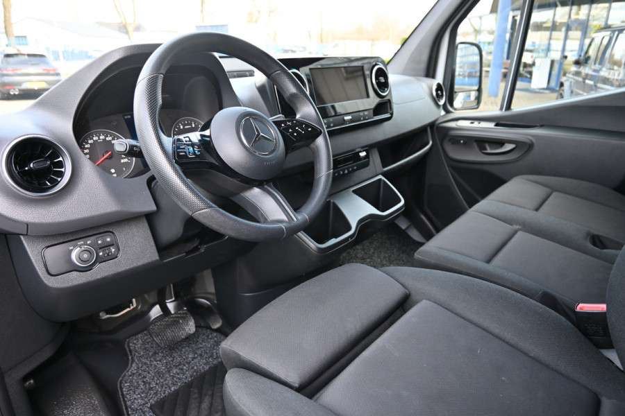 Mercedes-Benz Sprinter 317 CDI L2H2 Pro MBUX Navigatie, Geveerde stoel, Winterpakket, Etc.