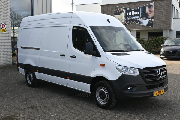 Mercedes-Benz Sprinter 317 CDI L2H2 Pro MBUX Navigatie, Geveerde stoel, Winterpakket, Etc.