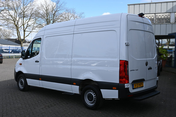 Mercedes-Benz Sprinter 317 CDI L2H2 Pro MBUX Navigatie, Geveerde stoel, Winterpakket, Etc.