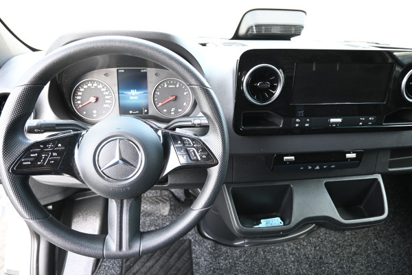 Mercedes-Benz Sprinter 317 CDI L2H2 Pro MBUX Navigatie, Geveerde stoel, Winterpakket, Etc.