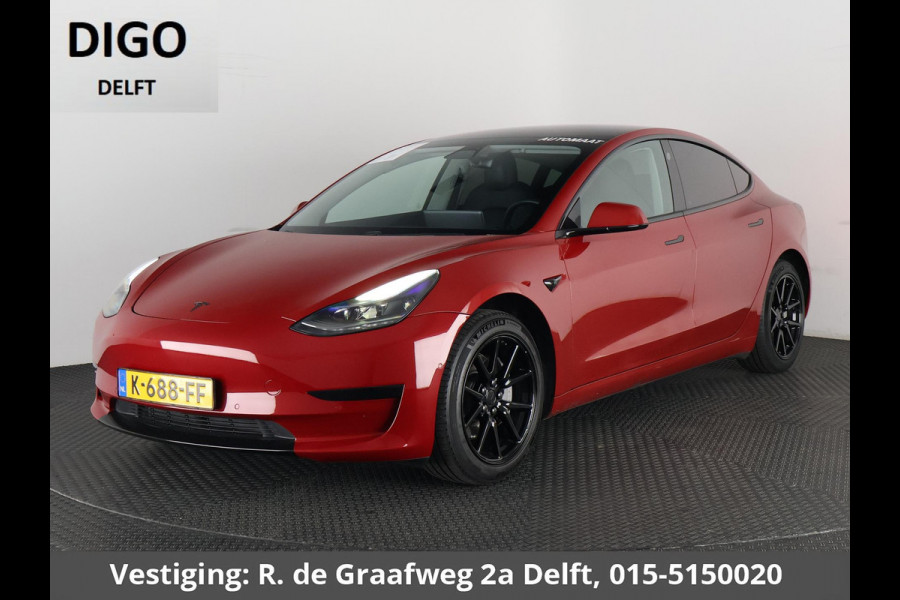 Tesla Model 3 Black Sport Pack RWD Plus 60 kWh 238 PK! | Navigatie | Panoramadak | Camera |