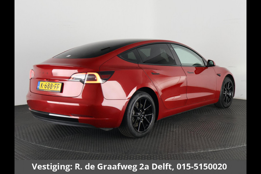 Tesla Model 3 Black Sport Pack RWD Plus 60 kWh 238 PK! | Navigatie | Panoramadak | Camera |