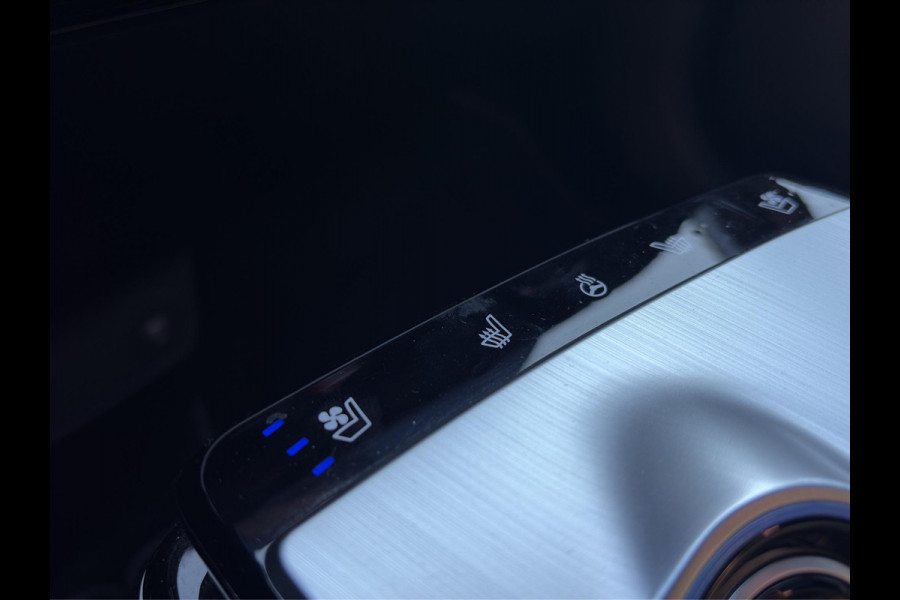 Kia Ev6 GT-Line 77.4 kWh Pano | HUD | MeridianSound | 360-Camera | Alcantara/Leder | Memory Seats | Stoelverkoeling | Apple Carplay & Android Auto