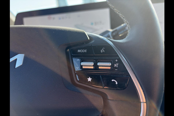 Kia Ev6 GT-Line 77.4 kWh Pano | HUD | MeridianSound | 360-Camera | Alcantara/Leder | Memory Seats | Stoelverkoeling | Apple Carplay & Android Auto
