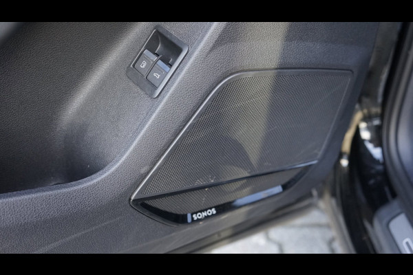 Audi Q3 45 TFSIe 3x S-Line Black Optik AUTOMAAT-ACC-CAMERA-CLIMA-KEYLESS-MATRIX LED-SONOS-STOELVERWARMING-VIRTUEEL