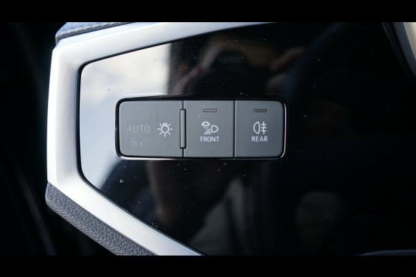 Audi Q3 45 TFSIe 3x S-Line Black Optik AUTOMAAT-ACC-CAMERA-CLIMA-KEYLESS-MATRIX LED-SONOS-STOELVERWARMING-VIRTUEEL