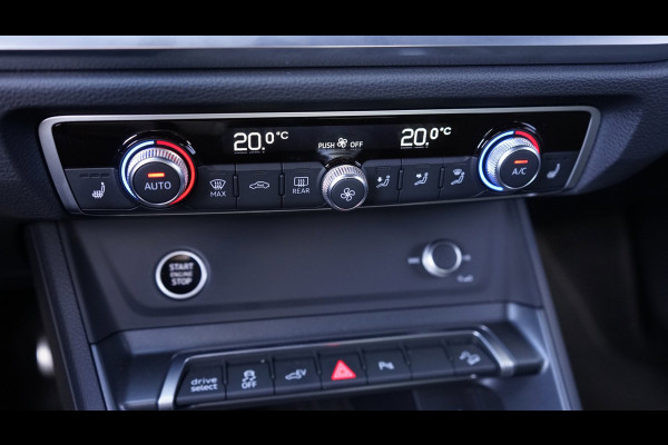 Audi Q3 45 TFSIe 3x S-Line Black Optik AUTOMAAT-ACC-CAMERA-CLIMA-KEYLESS-MATRIX LED-SONOS-STOELVERWARMING-VIRTUEEL