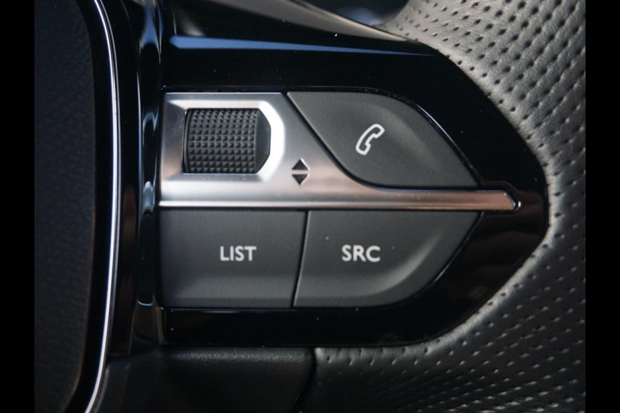 Peugeot e-2008 EV GT 54 kWh Keyless entry