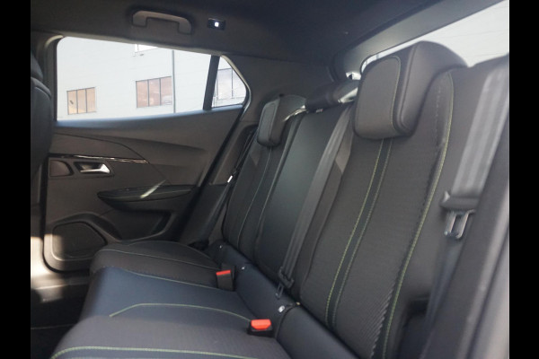 Peugeot e-2008 EV GT 54 kWh Keyless entry