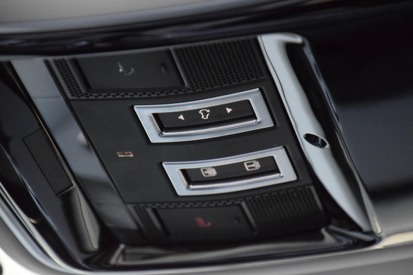 Land Rover Range Rover Velar P400e AWD Dynamic HSE PHEV