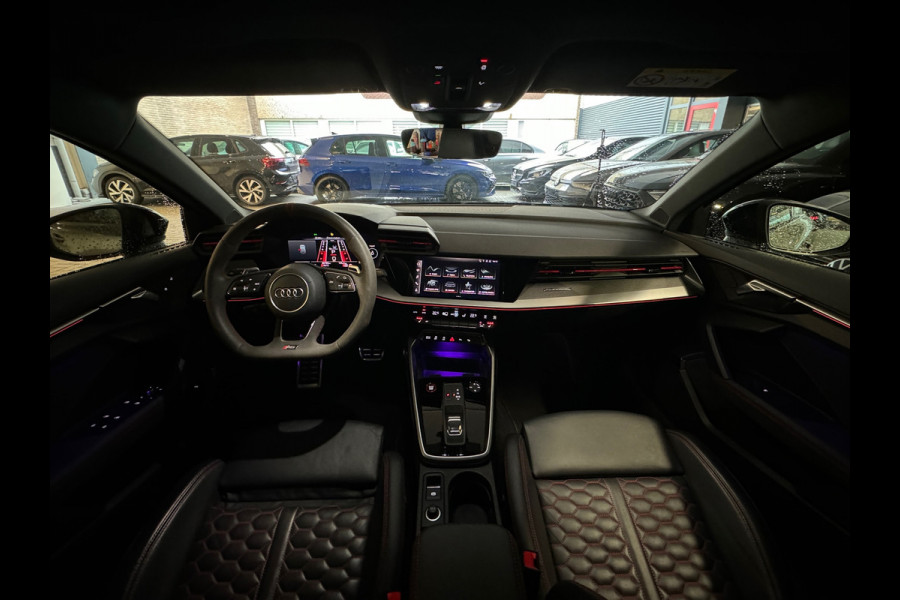 Audi RS3 Sportback 2.5 TFSI quattro Pano|HuD|B&O|Keyless|VOL