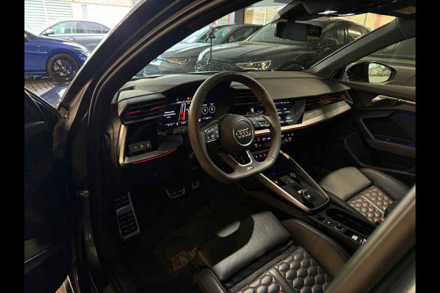 Audi RS3 Sportback 2.5 TFSI quattro Pano|HuD|B&O|Keyless|VOL