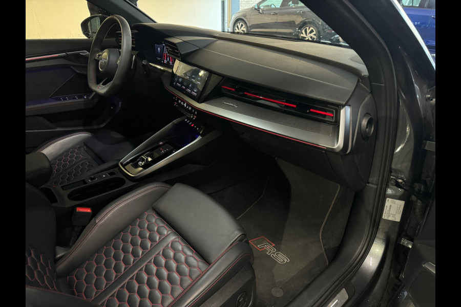 Audi RS3 Sportback 2.5 TFSI quattro Pano|HuD|B&O|Keyless|VOL