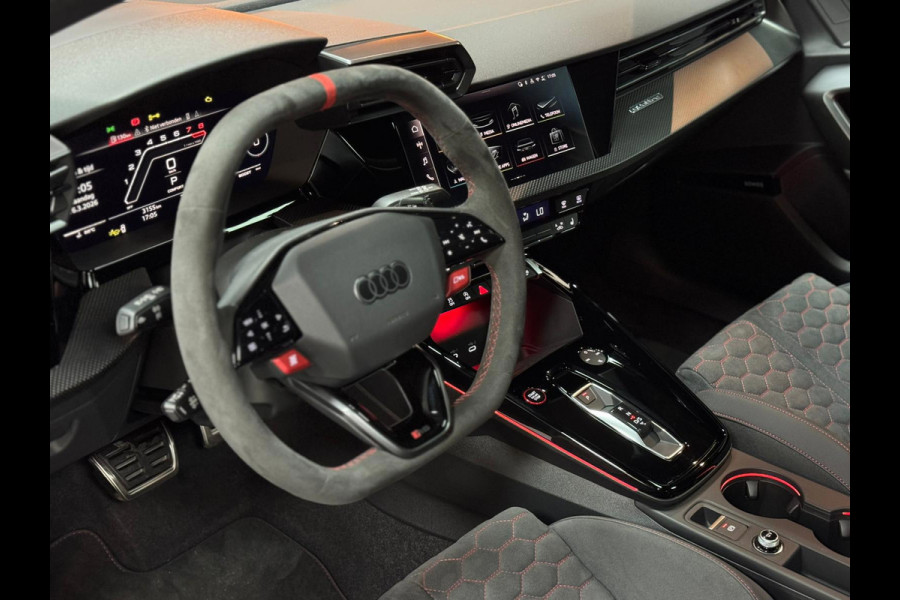 Audi A3 Sportback 2.5 TFSI RS 3 quattro