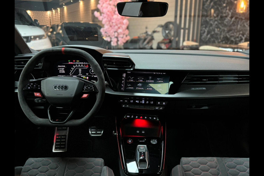 Audi A3 Sportback 2.5 TFSI RS 3 quattro