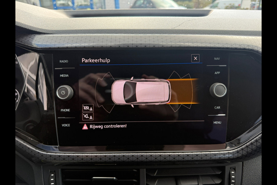 Volkswagen T-Cross 1.0 TSI R-Line Automaat (BOVAG/RIJKLAARPRIJS)
