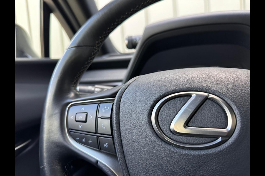 Lexus UX 300e Business 54 kWh | SOH: nnb | LED | Adaptive CC | Camera |