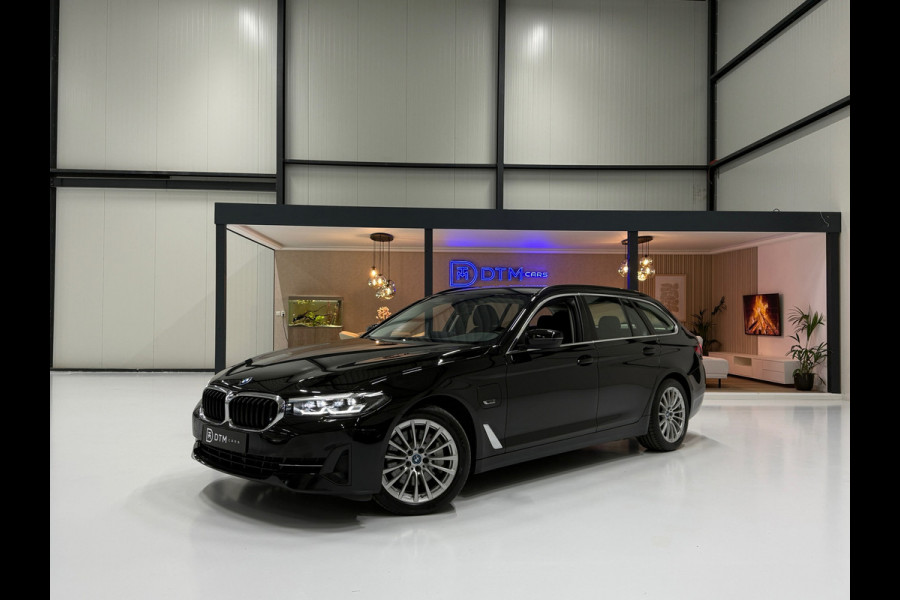 BMW 5 Serie Touring 520e Executive Navi Climate Pdc Elektr. Achterklep Led Stoelverw.