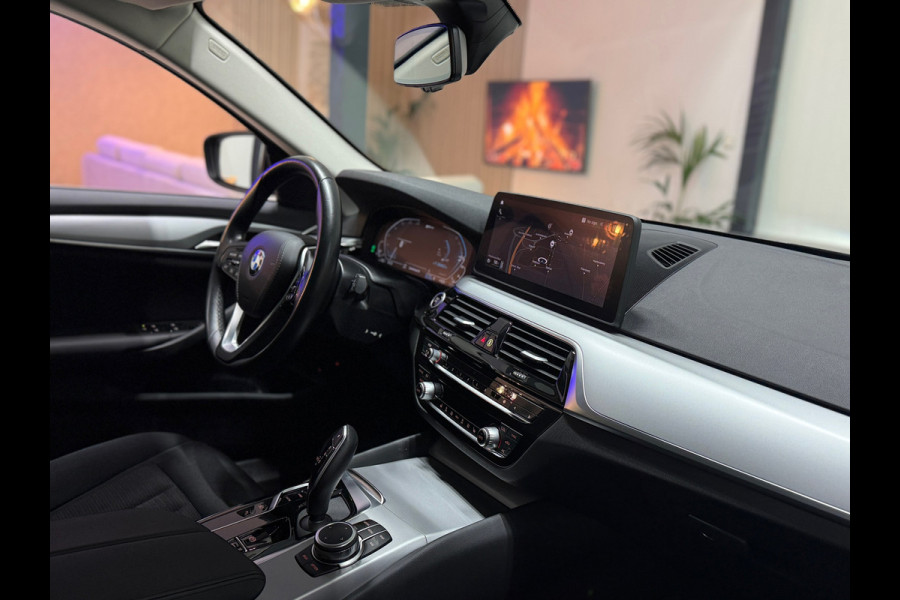 BMW 5 Serie Touring 520e Executive Navi Climate Pdc Elektr. Achterklep Led Stoelverw.
