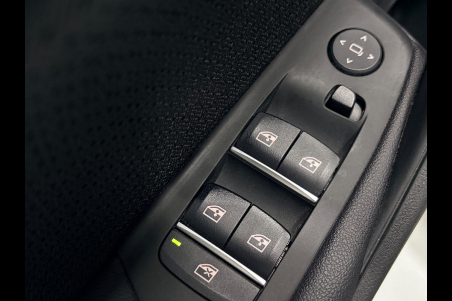 BMW 5 Serie Touring 520e Executive Navi Climate Pdc Elektr. Achterklep Led Stoelverw.