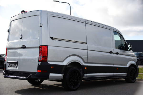 Volkswagen Crafter 35 2.0 TDI L3H2 Highline PB Edition Adaptieve Cruise, Camera, Carplay, Clima, LED, Stoelverwarming, Multimedia, Sensoren, Uniek!