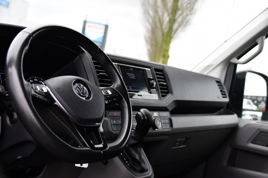 Volkswagen Crafter 35 2.0 TDI L3H2 Highline PB Edition Adaptieve Cruise, Camera, Carplay, Clima, LED, Stoelverwarming, Multimedia, Sensoren, Uniek!