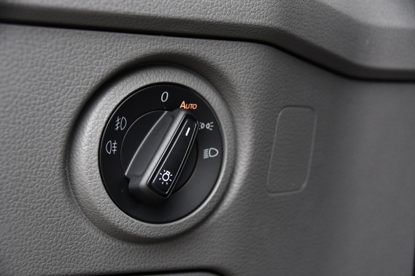 Volkswagen Crafter 35 2.0 TDI L3H2 Highline PB Edition Adaptieve Cruise, Camera, Carplay, Clima, LED, Stoelverwarming, Multimedia, Sensoren, Uniek!