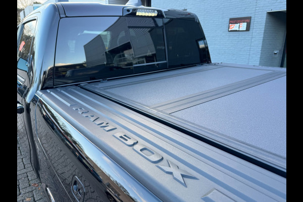 Dodge Ram 1500 Limited Night 5.7L V8 4x4 |Split tailgate|digitalmirror|RAMBOX|HUD