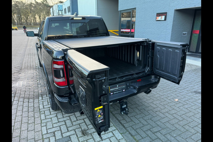 Dodge Ram 1500 Limited Night 5.7L V8 4x4 |Split tailgate|digitalmirror|RAMBOX|HUD