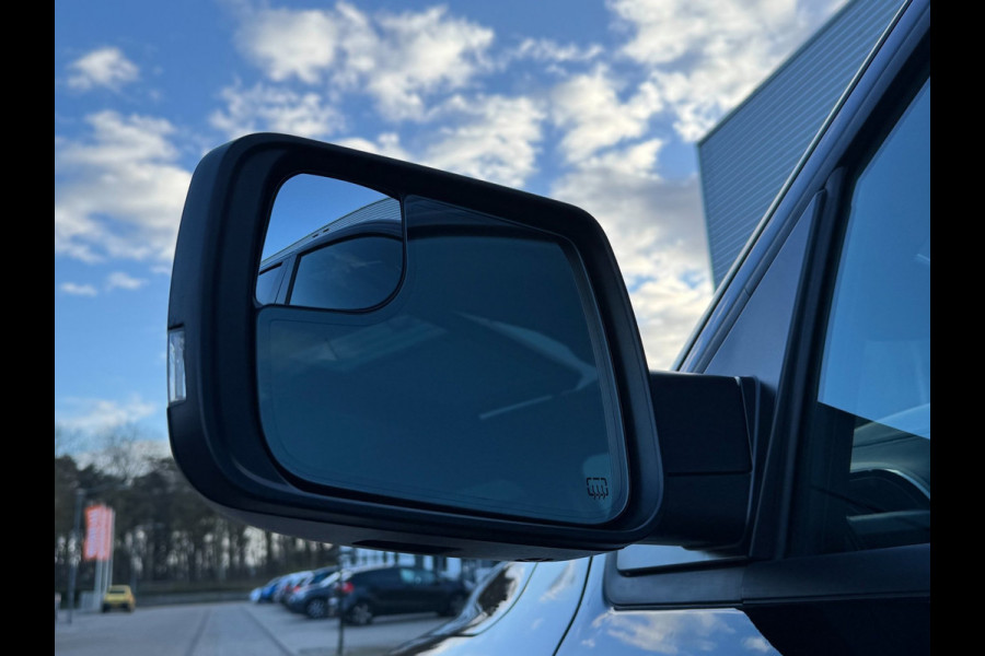 Dodge Ram 1500 Limited Night 5.7L V8 4x4 |Split tailgate|digitalmirror|RAMBOX|HUD