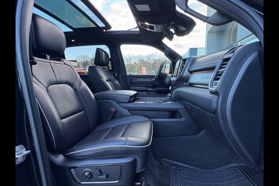 Dodge Ram 1500 Limited Night 5.7L V8 4x4 |Split tailgate|digitalmirror|RAMBOX|HUD