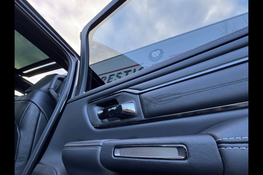 Dodge Ram 1500 Limited Night 5.7L V8 4x4 |Split tailgate|digitalmirror|RAMBOX|HUD