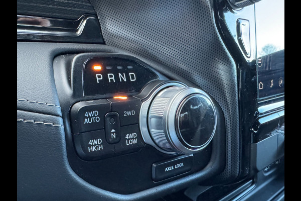 Dodge Ram 1500 Limited Night 5.7L V8 4x4 |Split tailgate|digitalmirror|RAMBOX|HUD