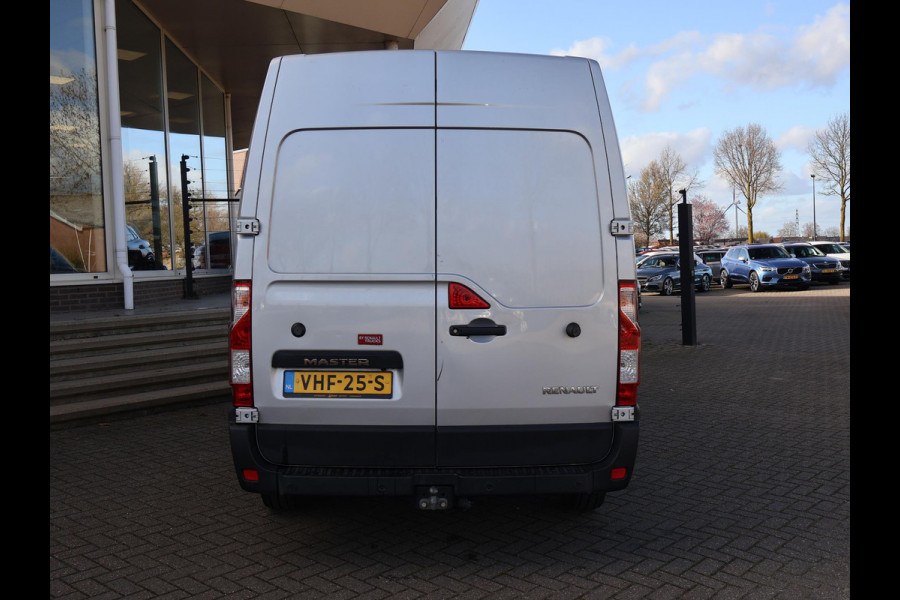 Renault Master T35 2.3 dCi 150 PK AUTOMAAT L2H2 + CARPLAY | CAMERA | 2500 KG TREKHAAK | CRUISE | NAVIGATIE