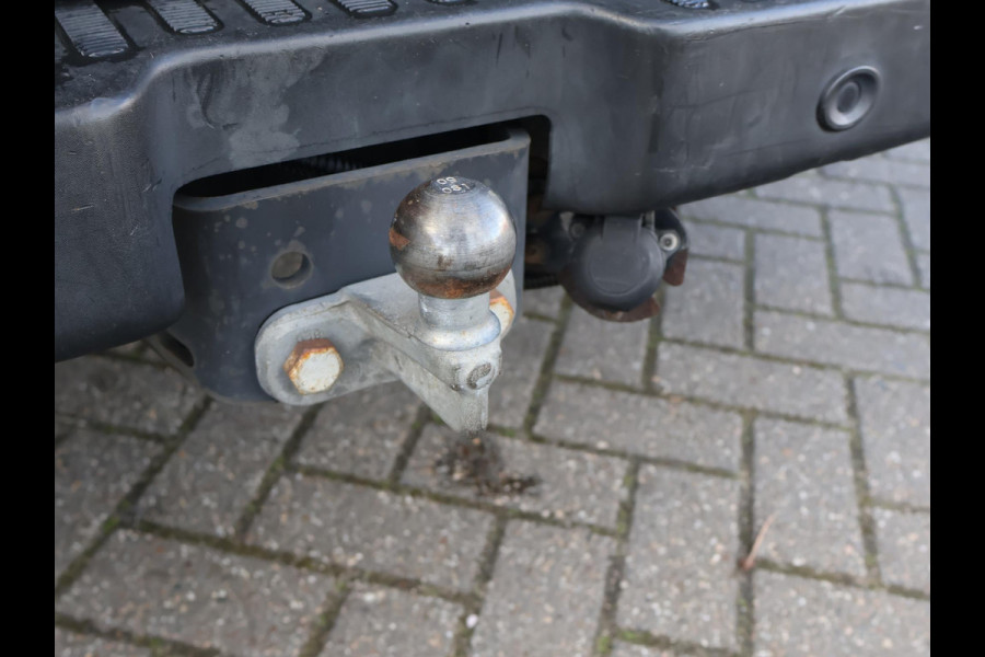 Renault Master T35 2.3 dCi 150 PK AUTOMAAT L2H2 + CARPLAY | CAMERA | 2500 KG TREKHAAK | CRUISE | NAVIGATIE