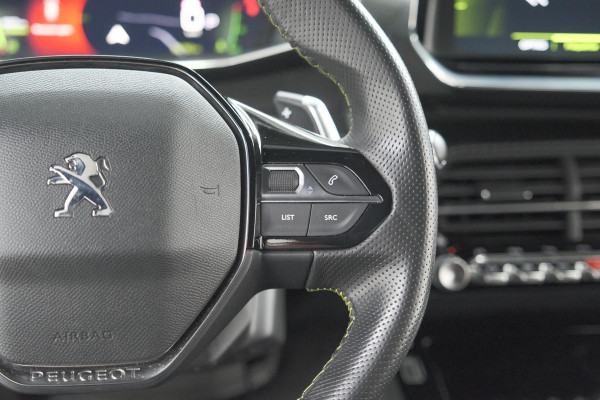 Peugeot 208 PureTech 130 EAT8 GT-Line | Camera | Adaptieve Cruise Control | Stoelverwarming | Navigatie
