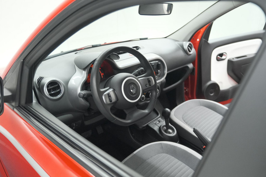 Renault Twingo 1.0 SCe Limited | Automaat | Parkeersensoren | Allseason Banden | Bluetooth Radio