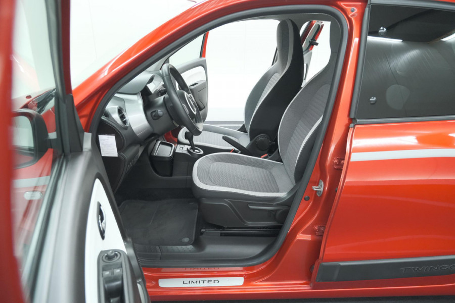 Renault Twingo 1.0 SCe Limited | Automaat | Parkeersensoren | Allseason Banden | Bluetooth Radio