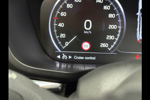 Volvo XC60 2.0 T5 Inscription Trekhaak Pano Navi Harman/Kardon Camera Carplay Hud Memory Leder