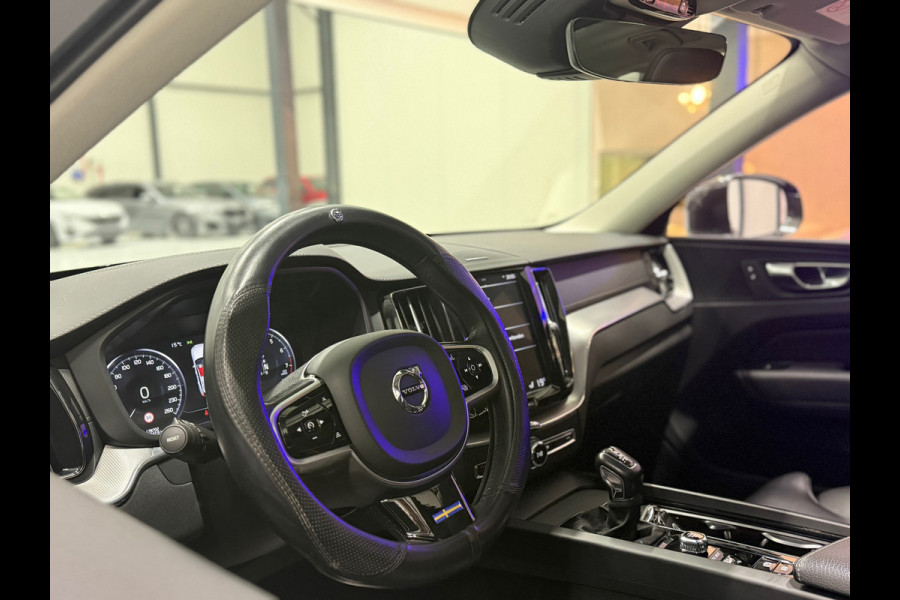 Volvo XC60 2.0 T5 Inscription Trekhaak Pano Navi Harman/Kardon Camera Carplay Hud Memory Leder