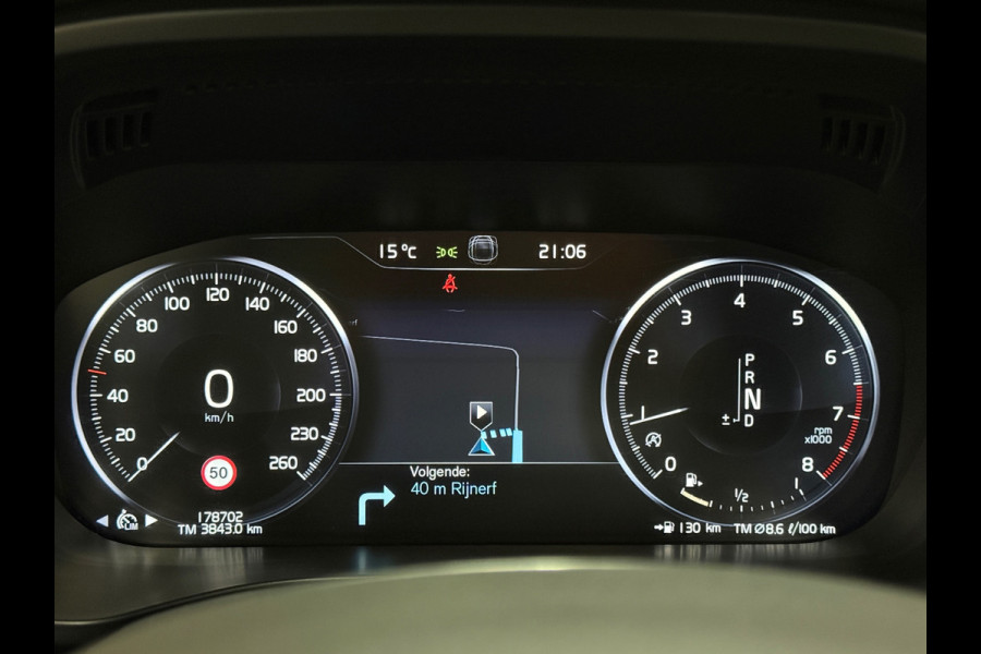 Volvo XC60 2.0 T5 Inscription Trekhaak Pano Navi Harman/Kardon Camera Carplay Hud Memory Leder