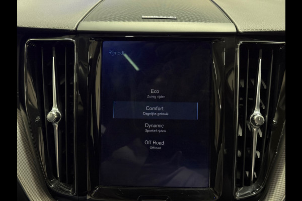 Volvo XC60 2.0 T5 Inscription Trekhaak Pano Navi Harman/Kardon Camera Carplay Hud Memory Leder