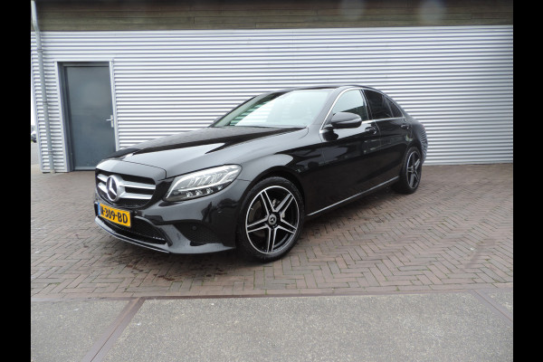 Mercedes-Benz C-Klasse 180 Business Solution Plus Upgrade Edition