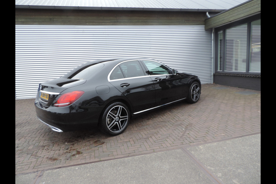 Mercedes-Benz C-Klasse 180 Business Solution Plus Upgrade Edition